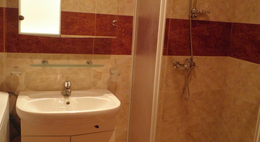 Private Apartments In Privilige Fort Beach Elenite Room photo
